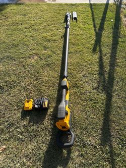 DEWALT FLEXVOLT 60V MAX Cordless Telescopic Pole Saw Kit (10-inch), with 5.0 Ah Battery and Charger