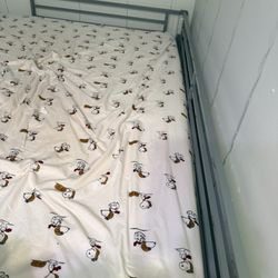 Metal Bunk Bed And Mattresses