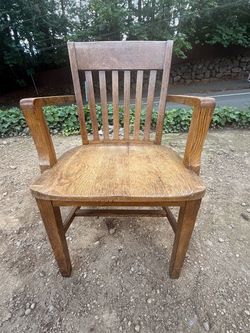 Antique early 20th century quarter Son Oak office arm Chair circa 1910 to 1920