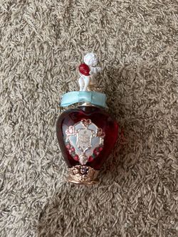 Flowers Knows strawberry perfume