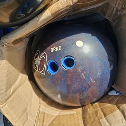 15lb (14lb 15oz) Bowling Ball – Various Brands Available

Take your bowling game to the next level with this high-performance 15lb bowling ball 