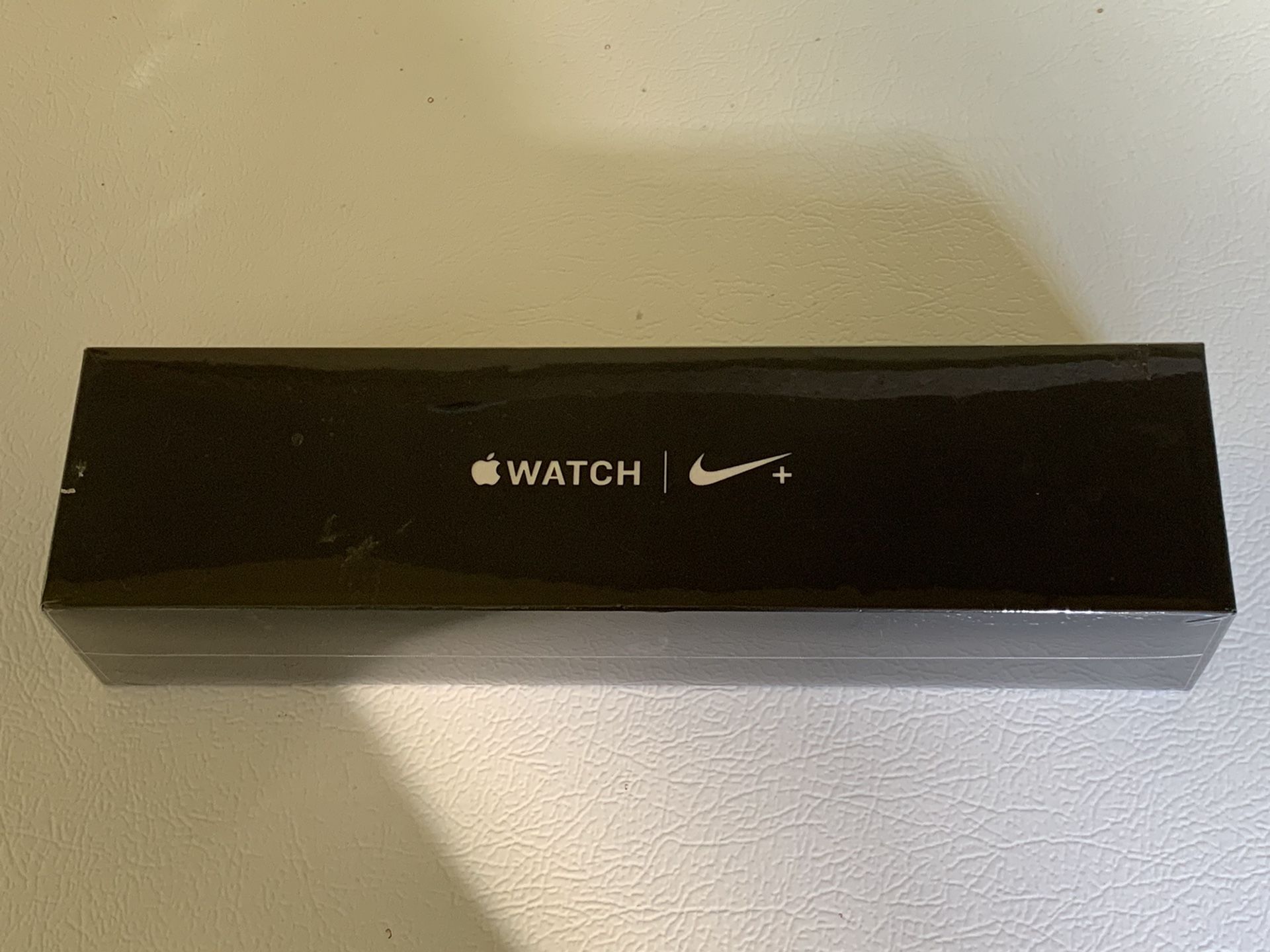 Apple Watch series 4 Nike sports band