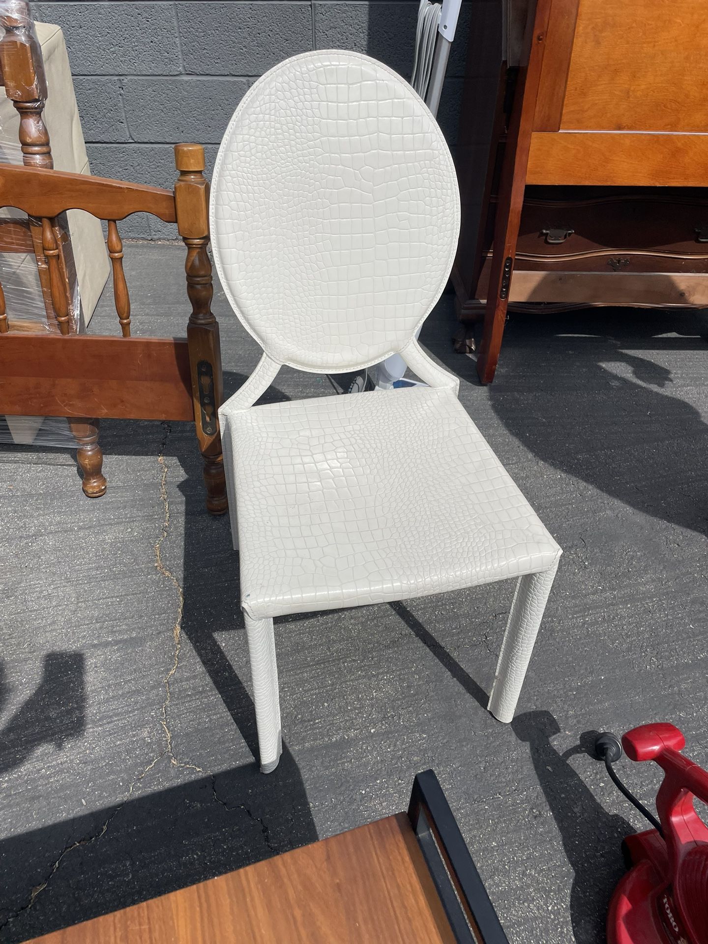 White Seat