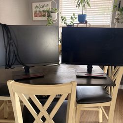 ThinkVision P24h-20 is a 24"