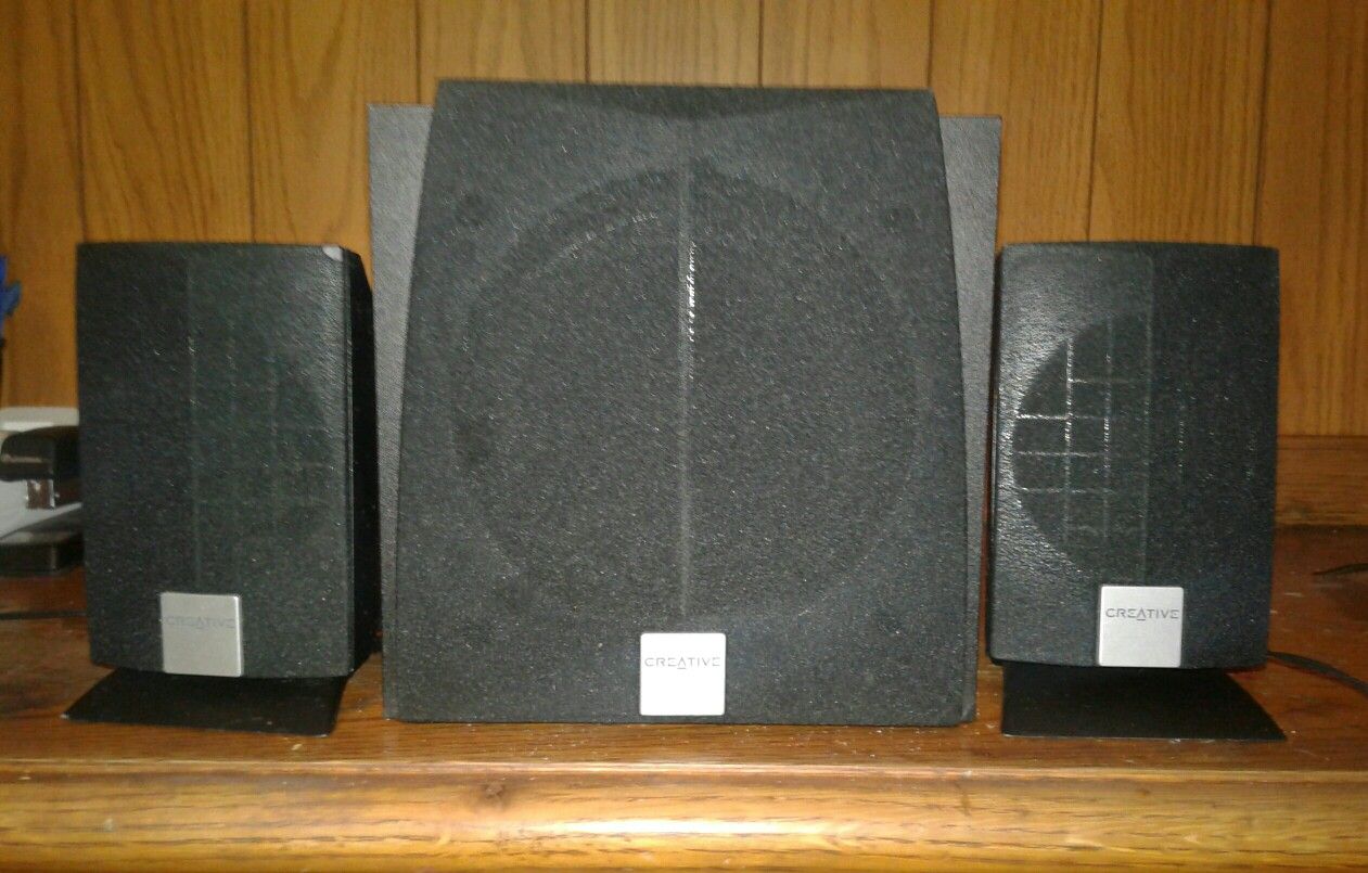 Creative Lab Inspire 2.1 Slim 2600 Powered Subwoofer PC Speaker System