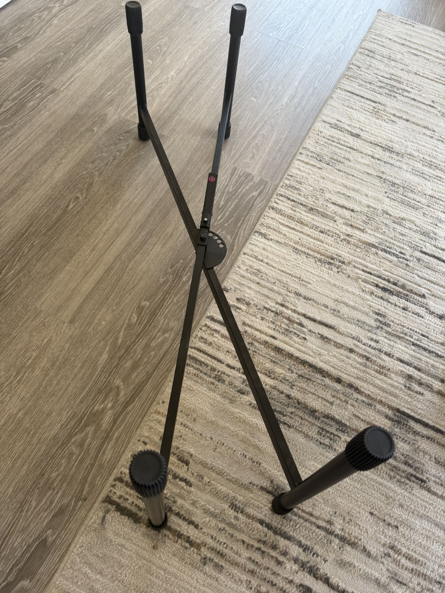 Piano stand