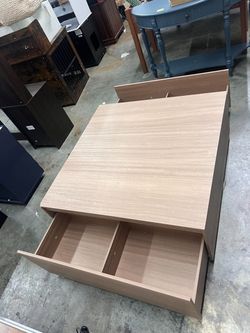 43 Inch Large Square Coffee Table with Storage,Wooden Coffee Table((OAK) 2 Large Drawers Storage **CHIPPED CORNER**