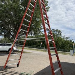 16ft Fiberglass Step Ladder