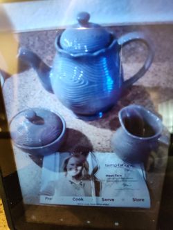 Temp-tations Tea Set