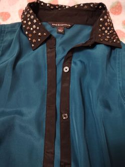 Shirt size small