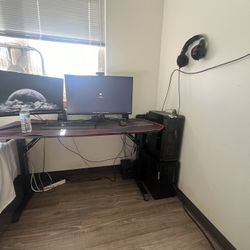 PC gaming set up