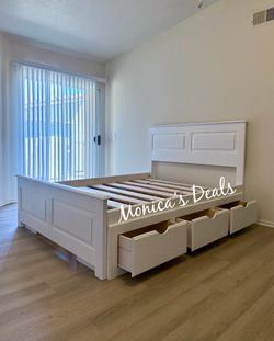 Queen Solid Wood Bed Frame With 3 Drawers $600