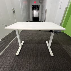 Motorized Adjustable Desk 