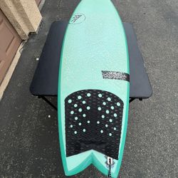 Seaside Surfboard 5’9