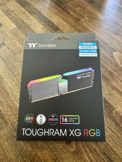 Thermaltake 16GB (2x8GB) TOUGHRAM XG RGB DDR4 RAM