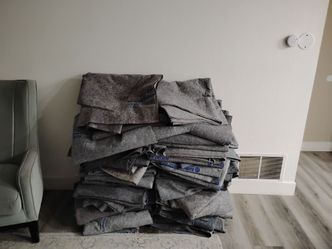 Moving blankets $5 -80013