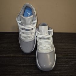 Jordan 11 Retro Low Cement ( Sz 5Y)