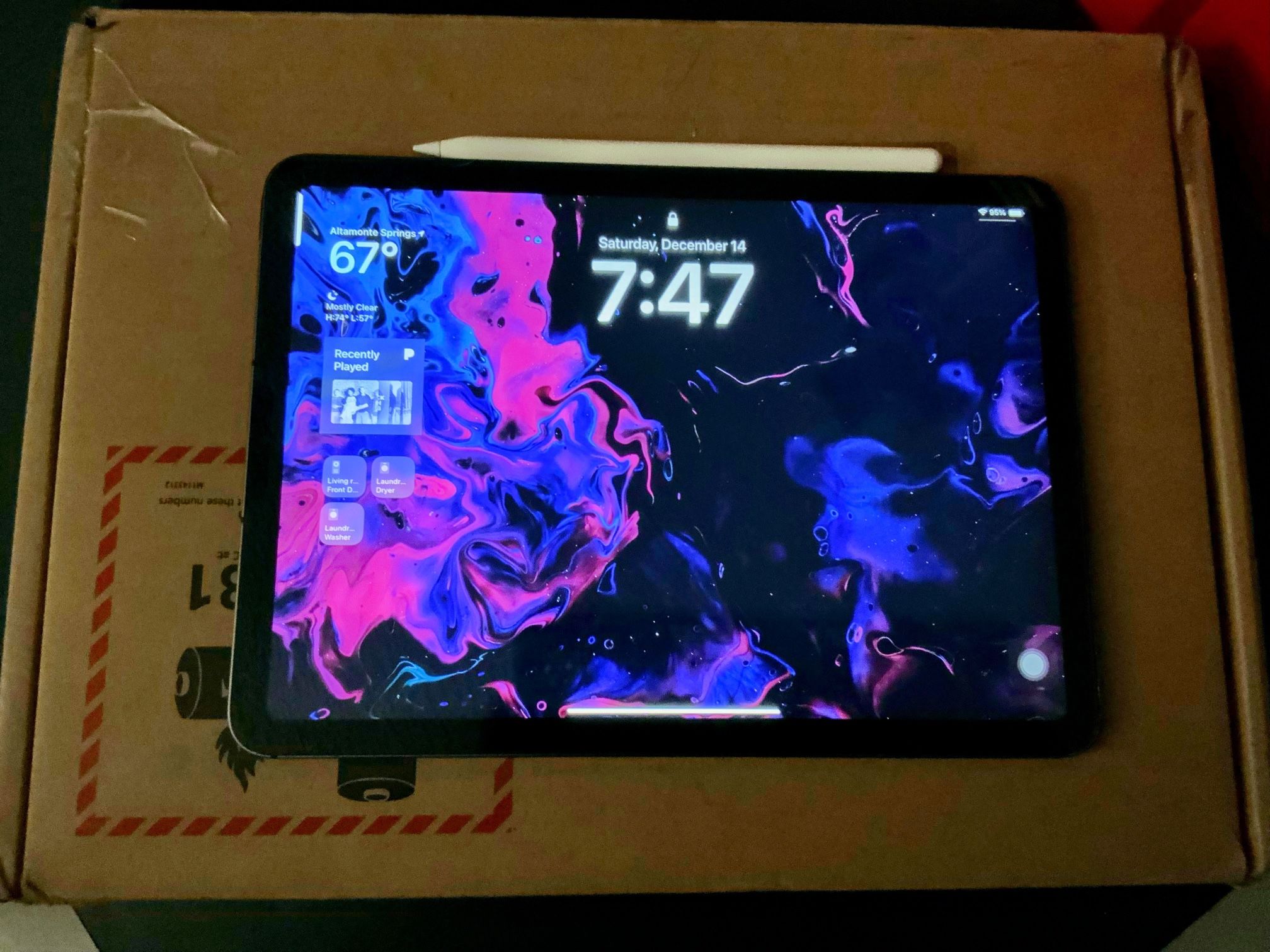 Sale/Trade: Apple iPad Air(4th Gen, 64GB, Wi-Fi + LTE Unlocked) with Pencil for Handheld