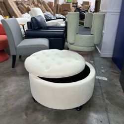 Round Storage Ottoman, 30" Modern Button Tufted Ottoman