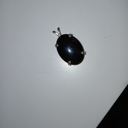 Silver Or Style oval black shiny pendant