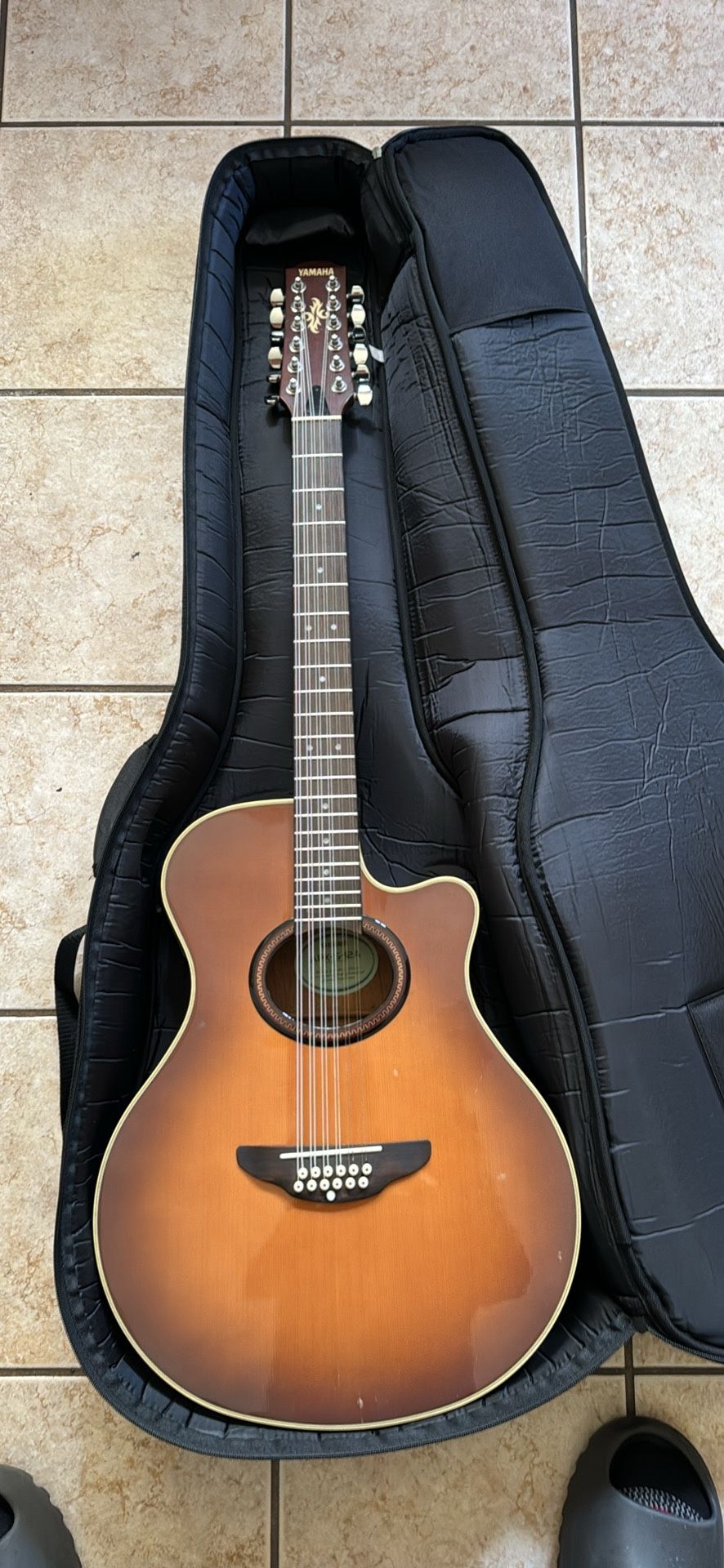 Yamaha APX5-12 String