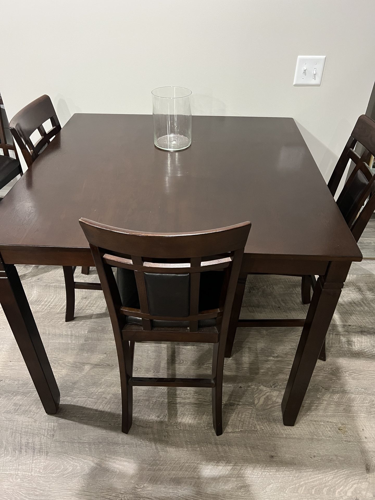 Dinning Table
