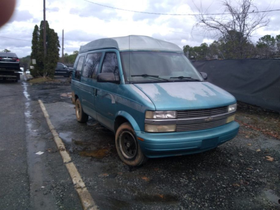 1995 Chevy custom van for parts
