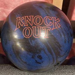 Brunswick Knockout Black And Blue- Used, 15lb, Single drill 