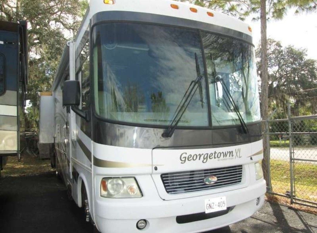2006 Forest River Georgetown XL 370