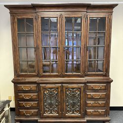 Thomasville Ernest Hemingway China Cabinet. 
