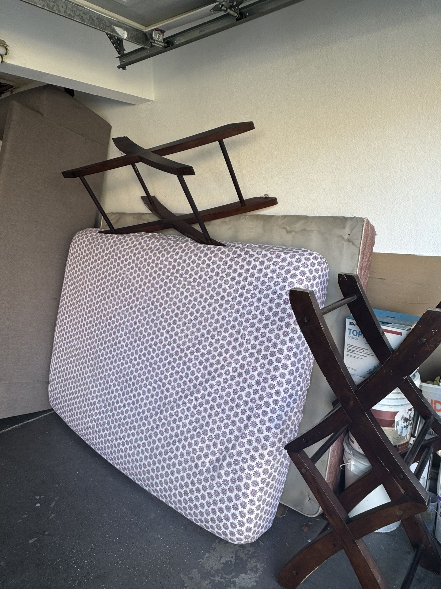 Free Mattress And Box Spring