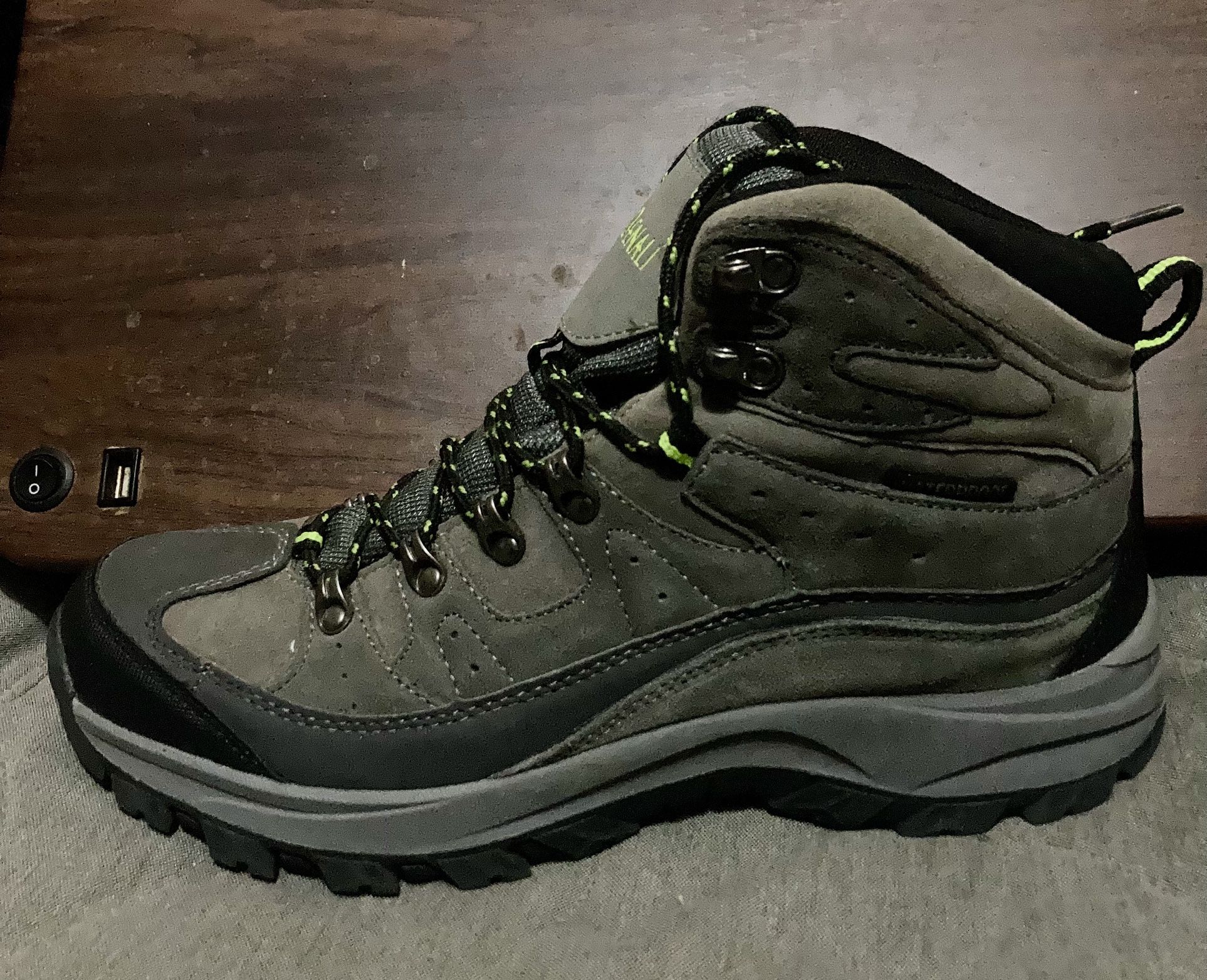 Denali Men's Hiking Boots / Work Boots NEW