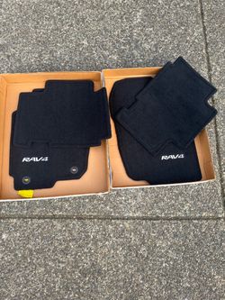 Toyota Rav4 car mats 2013 to 2018 models