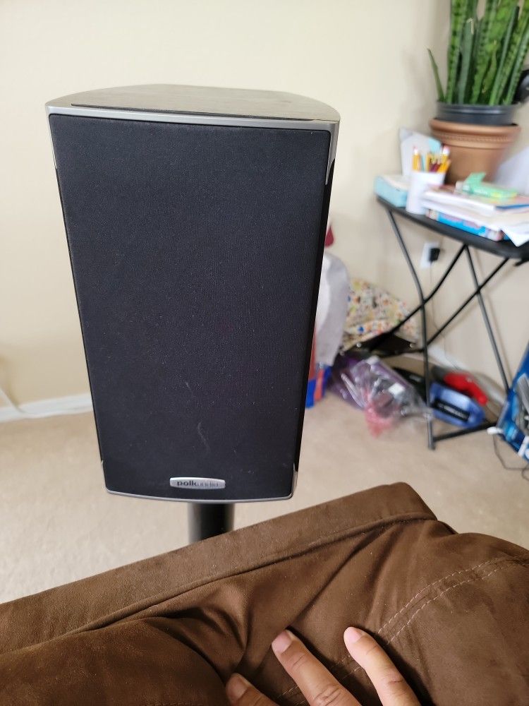 Bookshelf Speakers