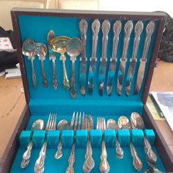 Wm Rodgers reinforced plate IS flatware