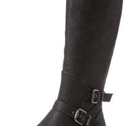 Brandnew Women's Knee High Fashion Boots For Women(Size-6.5)