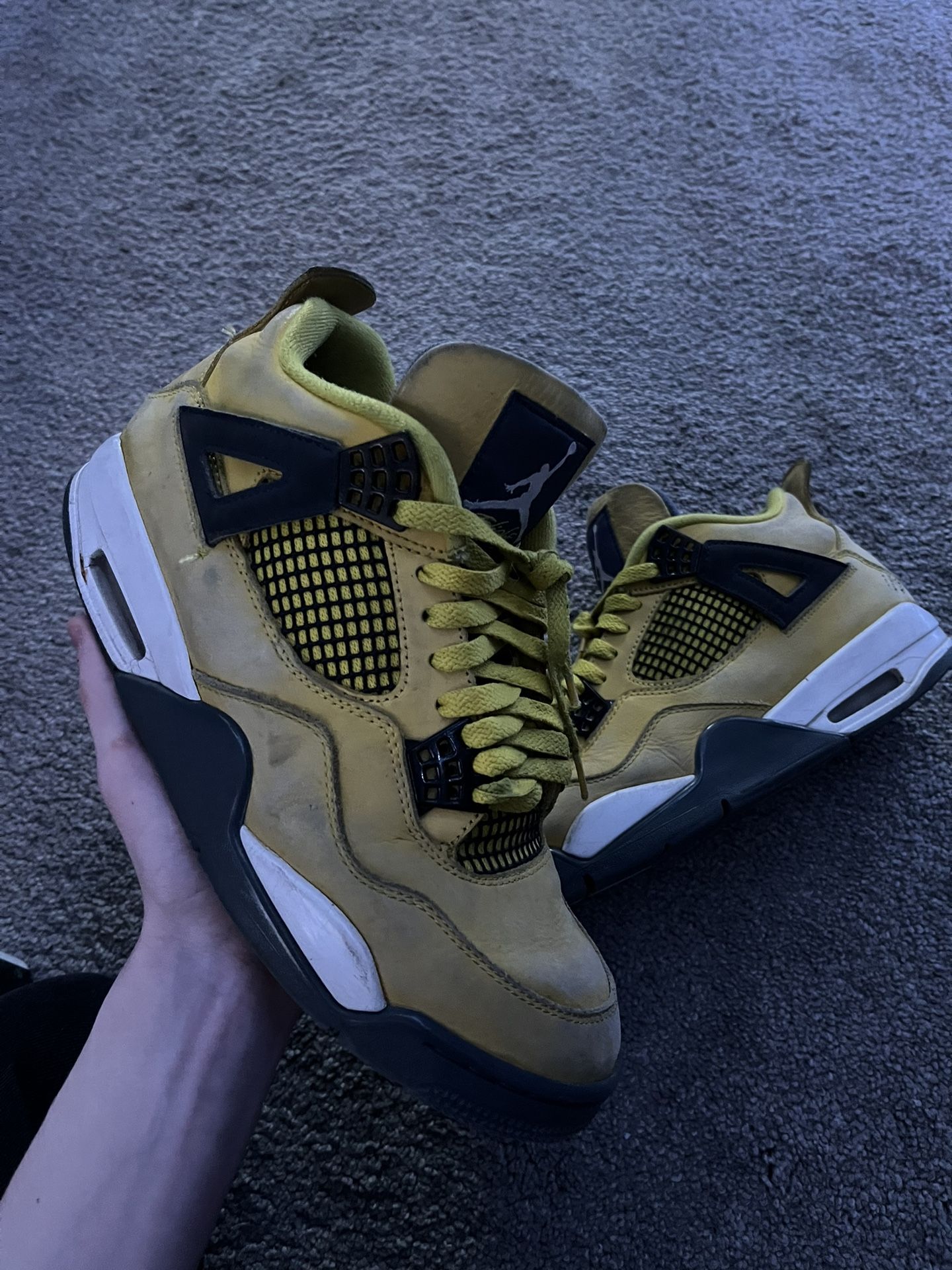 Jordan 4s Lightning 