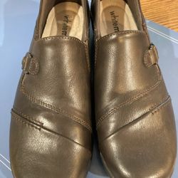 Néw Clark’s WhiteMT Goddess Brown Slip On Loafers Size 7-1/2M
