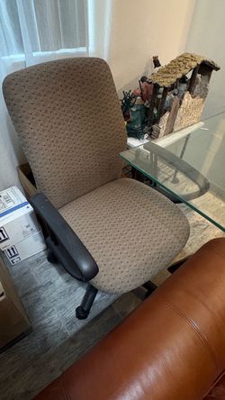 Fabric Office Chair with Armrests