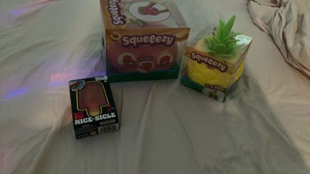 3 viral squishes look at description