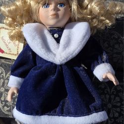 Over 20 Antique Dolls All Together Need Them Gone Take All For $50.00 