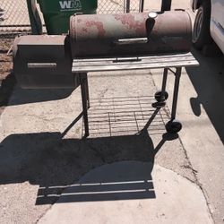 Wood Or Charcoal Smoker Used New Braunfels 