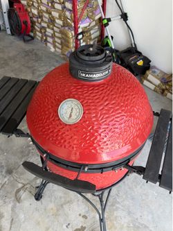 Kamado Joe Classic Grill