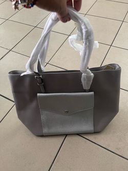Authentic Michael Kors bag new with tag. $120 pick up in Van Nuys
