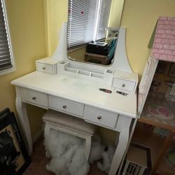 White Vanity Used 