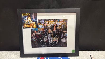 FOZZY SIGNED 8x10 PHOTO