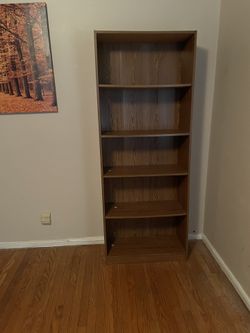 5 Shelf Free Standing Bookcase.