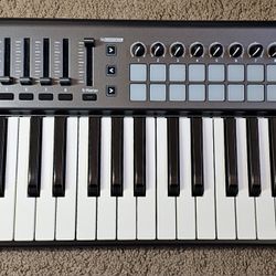 Novation Launchkey 49