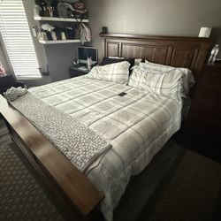 King Bedroom Set