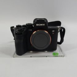 Sony Alpha A7R V 61.0 Full-Frame Mirrorless Digital Camera 5092 Shutter Count